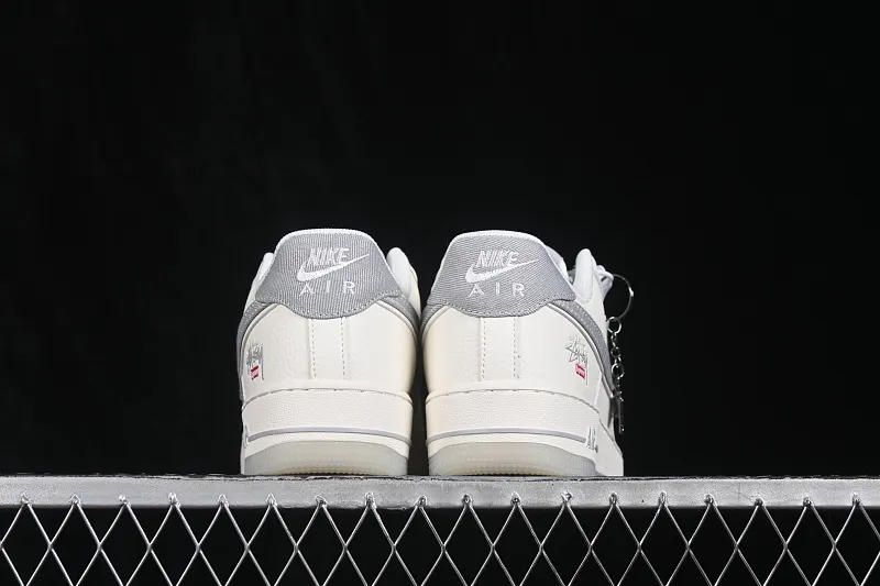 All categories Nk Air Force 1 Air Force series Nk Air Force 1 Low Air Force low-top Nike Air Force 1'07 Low joint model Air Force 1 low-top casual sneakers DN9688-106